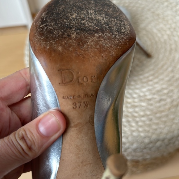 Christian Dior - Picture 6 of 9